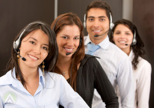 customer-service-agents-in-line customer-service-agents-in-line