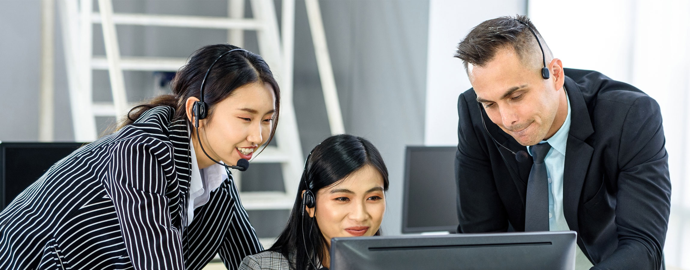 What do investors expect from an outsourced Japanese call center?