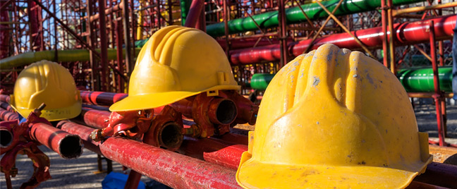 hardhats-construction-site-scaffolding