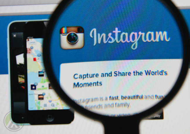 magnifying-lens-over-Instagram-social-media-marketing