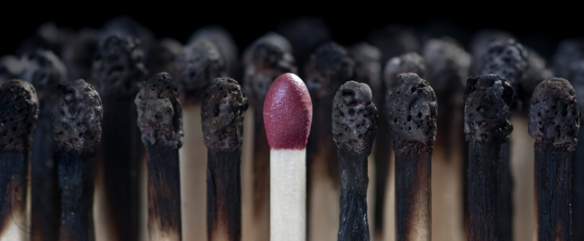 unlit-match-head-with-burnt-out-matches