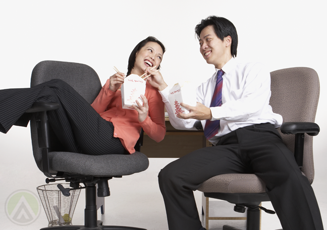 male-female-chatting-over-lunch