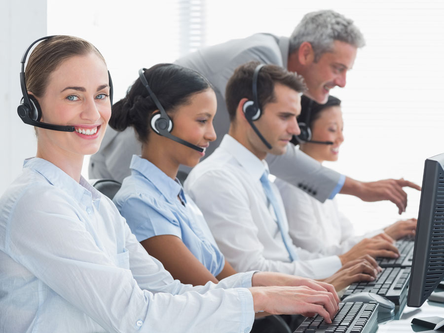 call center team in contact center assisted by CX team leader