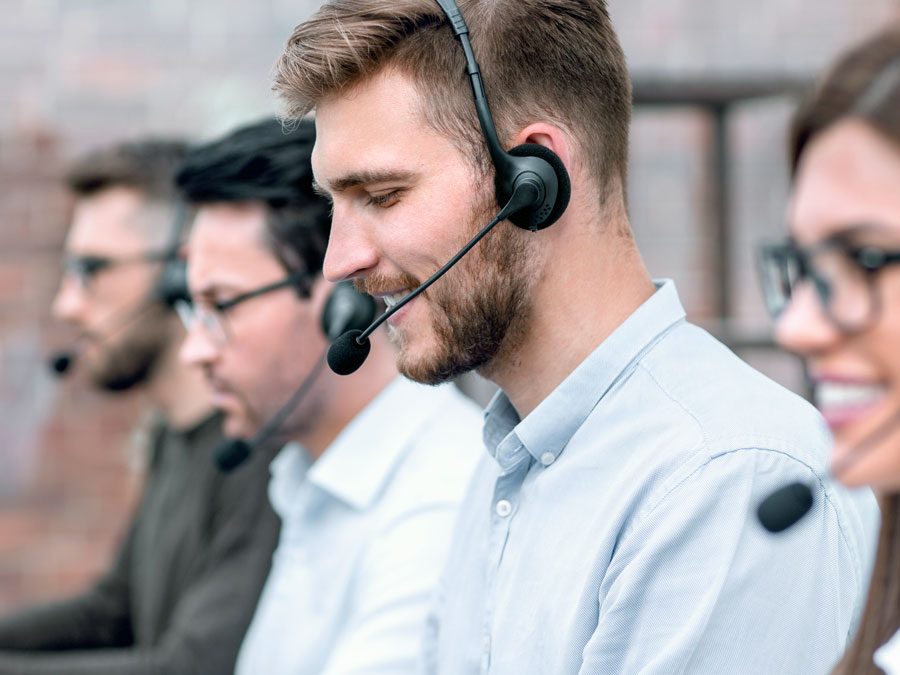 increase customer satisfaction by outsourcing to customer experience call center
