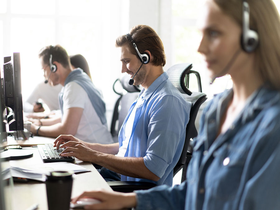 ecommerce brand customer support call center team 