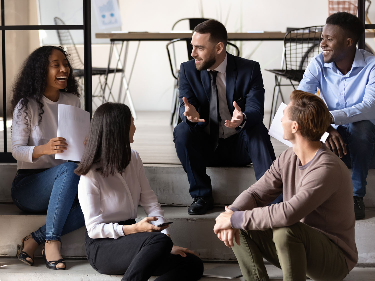 Call Center Agent Experience depiction team leader chatting with customer support team