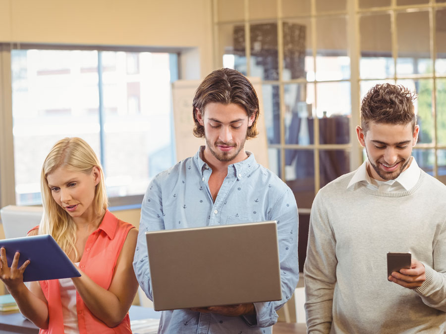 Enhancing Customer Experience using technology call center agents using tablet laptop smartphone to assist consumers