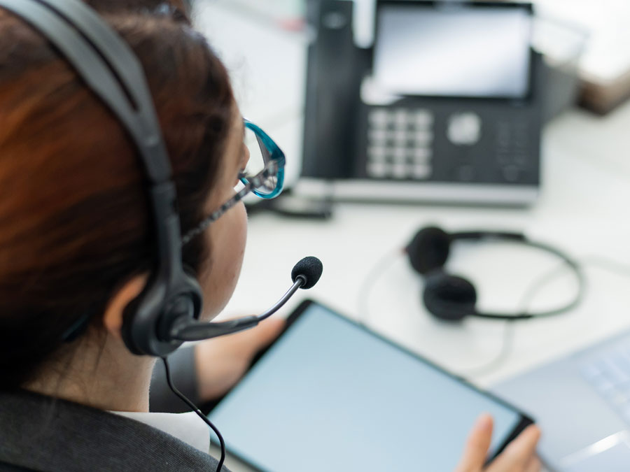 multichannel team member in customer service call center