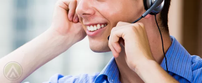 smiling-male-call-center-agent