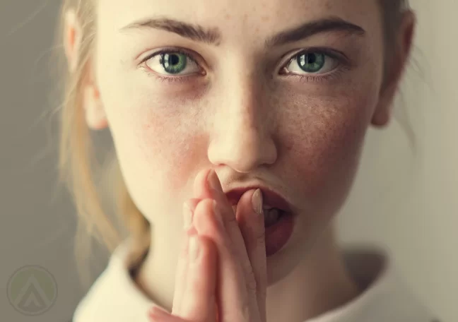 close-up-shy-woman-green-eyes