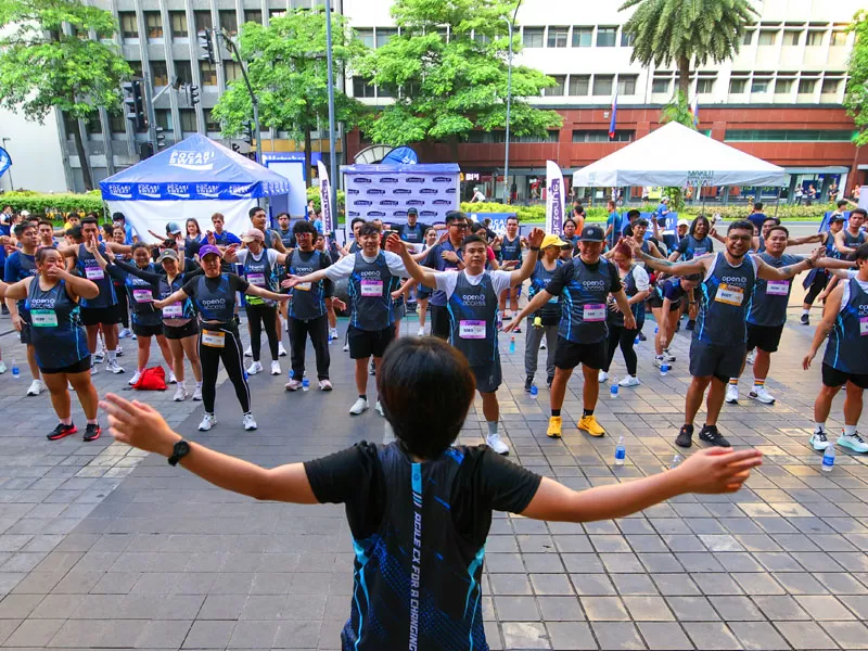 Team Open Access BPO OABPO warm up before the Fun Run in Makati